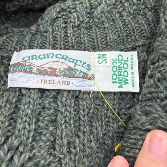 Aran crafts made in Ireland 100% merino wool shawl sweater S/M full zipper - Picture 2 of 8